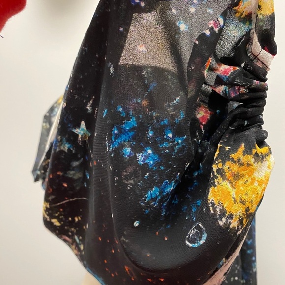 Galaxy print wrap blouse - Picture 5 of 7